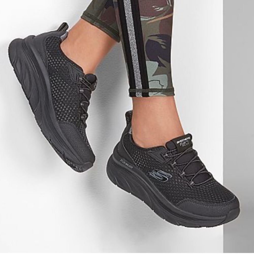 Skechers D-Lux Walker